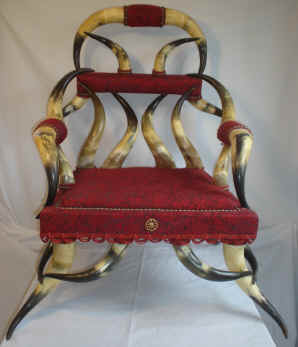 Horn Chair Red.jpg (1083036 bytes)